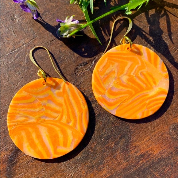 Jewelry - Statement Orange swirl earrings